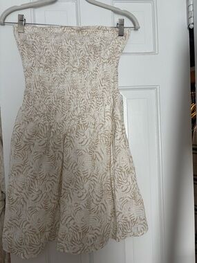Universal Thread Strapless Beige and Cream Patterned Dress